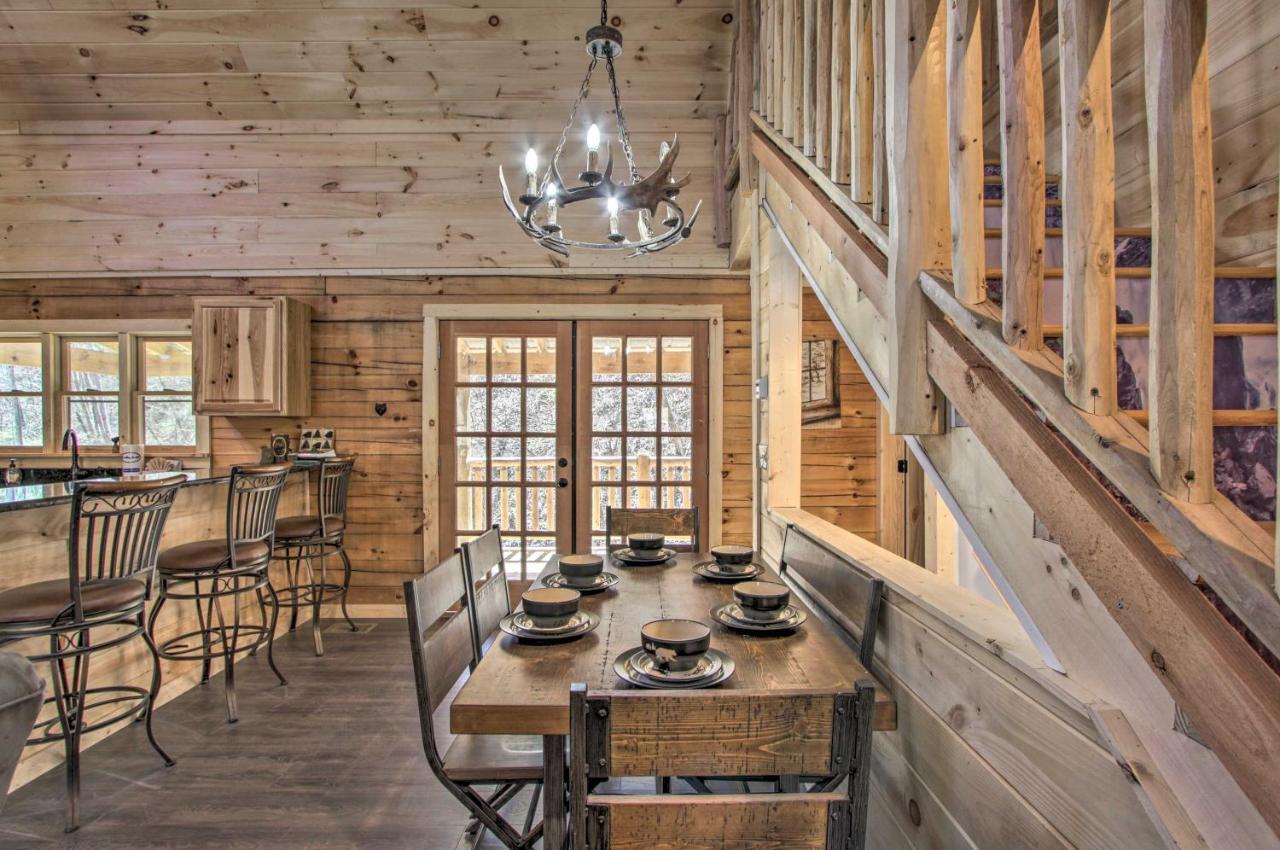 The Phoenix Cabin With Hot Tub In Gatlinburg! Екстериор снимка